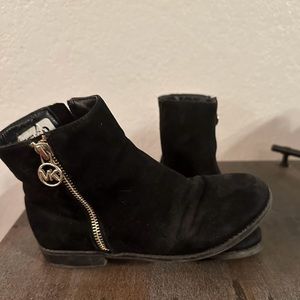 Micheal Kors boots